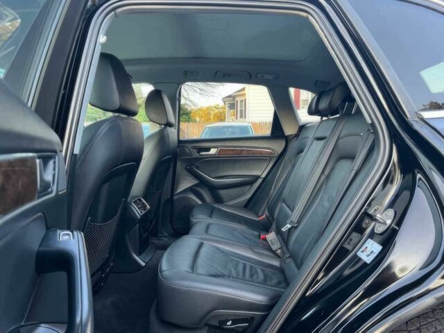 Чорний Ауді Ку 5, об'ємом двигуна 2 л та пробігом 76 тис. км за 12400 $, фото 10 на Automoto.ua