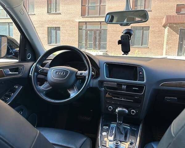 Чорний Ауді Ку 5, об'ємом двигуна 1.98 л та пробігом 106 тис. км за 17950 $, фото 4 на Automoto.ua