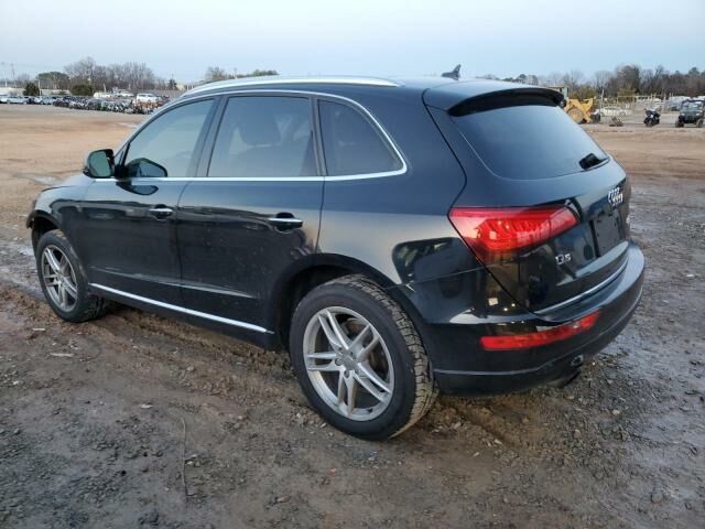 Черный Ауди Ку 5, объемом двигателя 2 л и пробегом 131 тыс. км за 16000 $, фото 3 на Automoto.ua