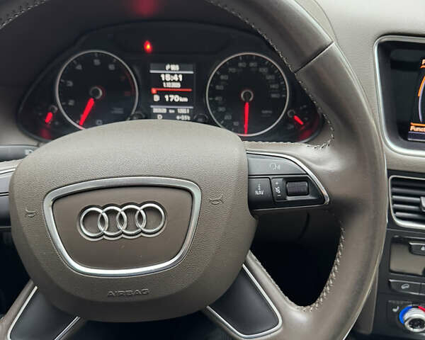 Чорний Ауді Ку 5, об'ємом двигуна 2 л та пробігом 198 тис. км за 17950 $, фото 14 на Automoto.ua