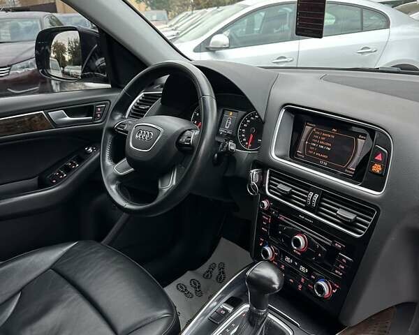 Черный Ауди Ку 5, объемом двигателя 2 л и пробегом 122 тыс. км за 14700 $, фото 21 на Automoto.ua