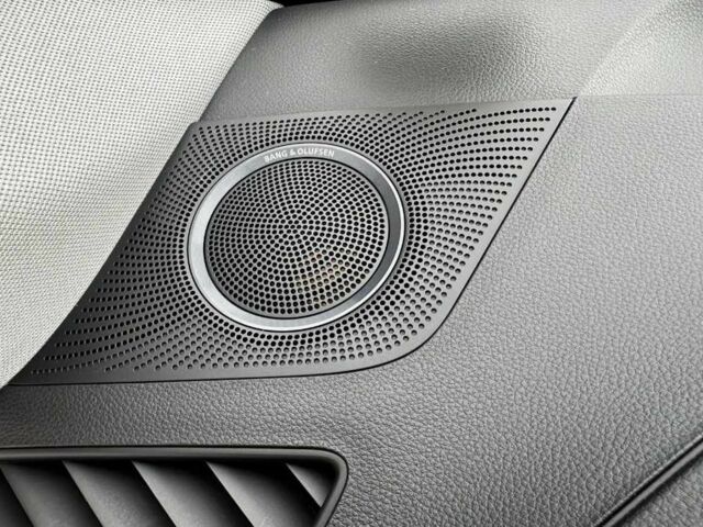 Черный Ауди Ку 5, объемом двигателя 2 л и пробегом 157 тыс. км за 11600 $, фото 14 на Automoto.ua