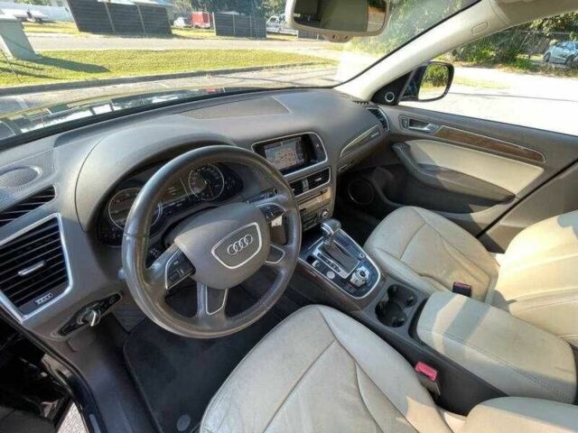 Чорний Ауді Ку 5, об'ємом двигуна 2 л та пробігом 77 тис. км за 4000 $, фото 8 на Automoto.ua