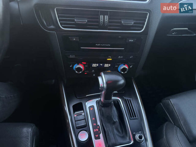 Черный Ауди Ку 5, объемом двигателя 2 л и пробегом 180 тыс. км за 15000 $, фото 32 на Automoto.ua