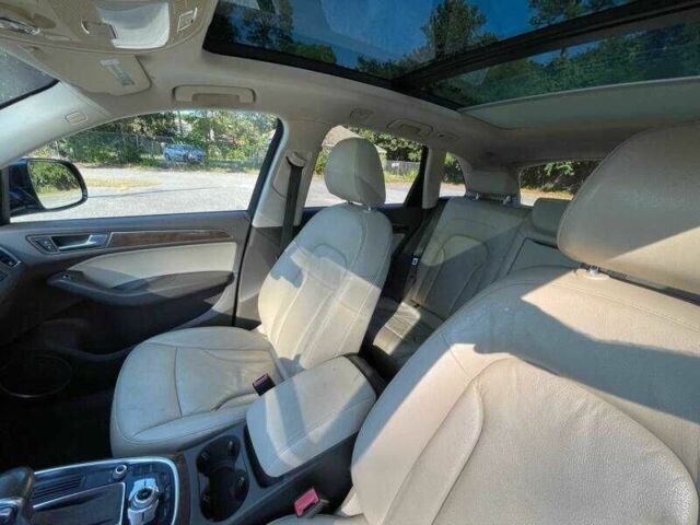 Чорний Ауді Ку 5, об'ємом двигуна 2 л та пробігом 77 тис. км за 4000 $, фото 9 на Automoto.ua