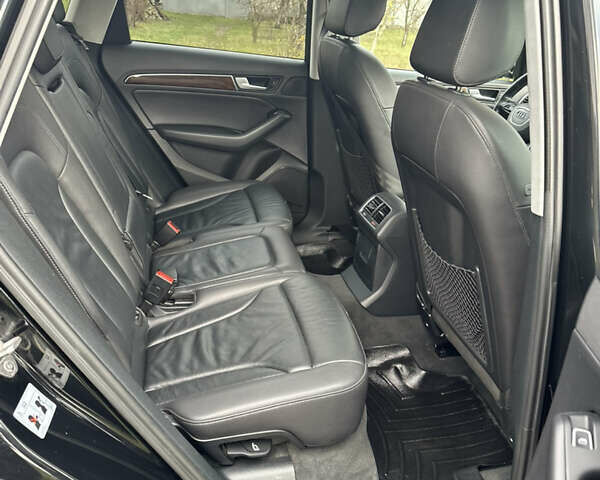 Черный Ауди Ку 5, объемом двигателя 2 л и пробегом 252 тыс. км за 15500 $, фото 28 на Automoto.ua