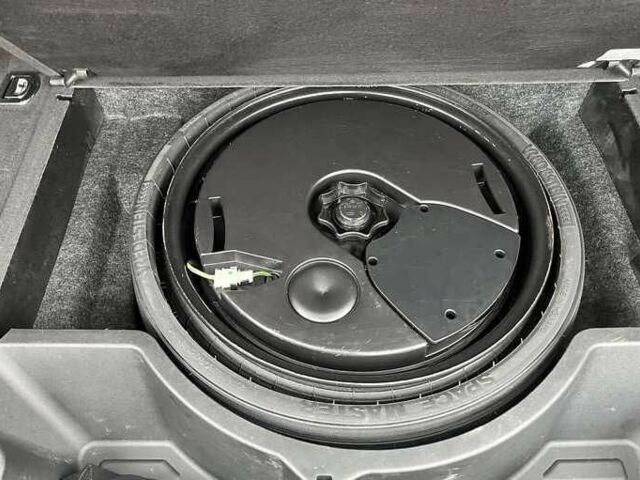 Чорний Ауді Ку 5, об'ємом двигуна 2 л та пробігом 92 тис. км за 10500 $, фото 19 на Automoto.ua