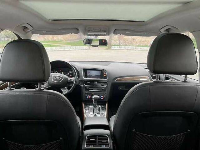 Чорний Ауді Ку 5, об'ємом двигуна 2 л та пробігом 92 тис. км за 10500 $, фото 20 на Automoto.ua