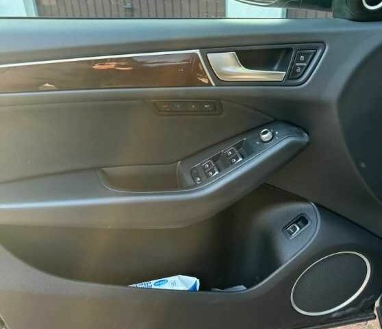 Черный Ауди Ку 5, объемом двигателя 2 л и пробегом 157 тыс. км за 11600 $, фото 7 на Automoto.ua