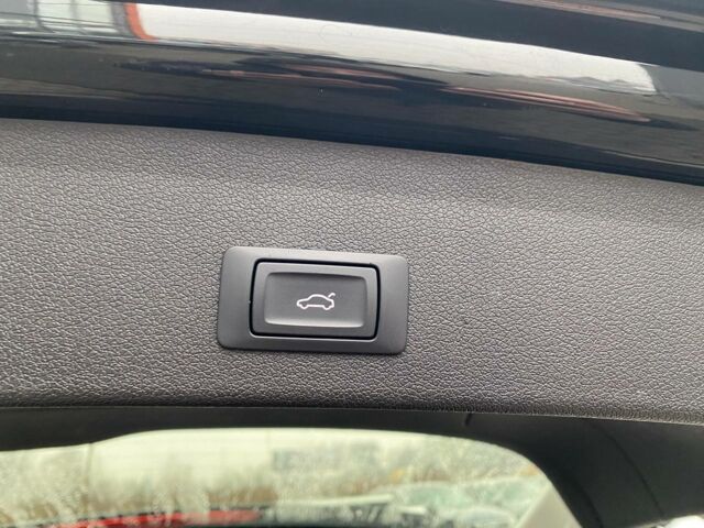 Черный Ауди Ку 5, объемом двигателя 2 л и пробегом 189 тыс. км за 15300 $, фото 27 на Automoto.ua