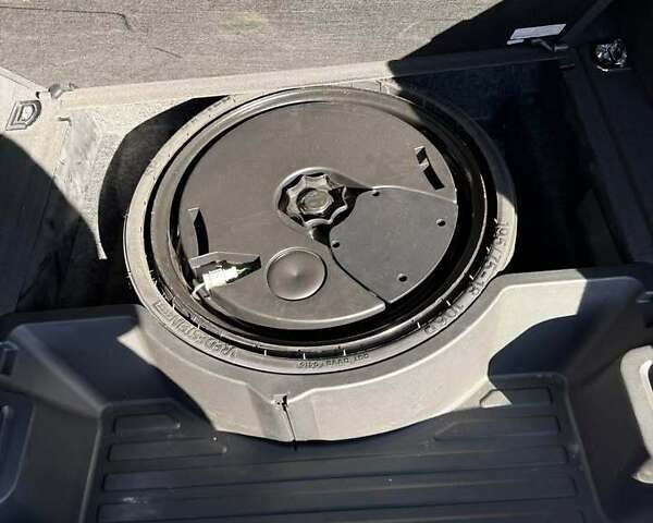 Чорний Ауді Ку 5, об'ємом двигуна 1.98 л та пробігом 141 тис. км за 16999 $, фото 6 на Automoto.ua