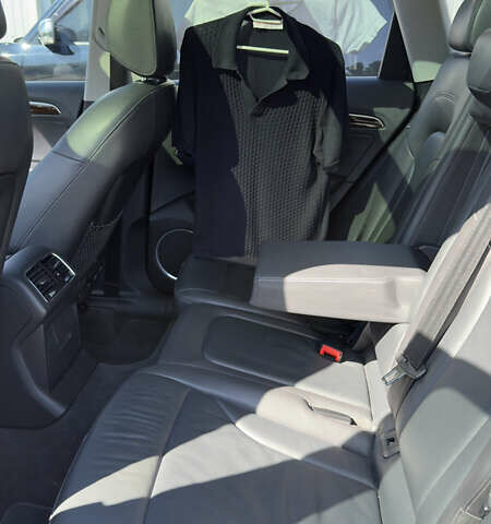 Черный Ауди Ку 5, объемом двигателя 2 л и пробегом 165 тыс. км за 19200 $, фото 11 на Automoto.ua