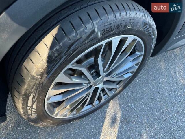 Черный Ауди Ку 5, объемом двигателя 2 л и пробегом 199 тыс. км за 29000 $, фото 11 на Automoto.ua