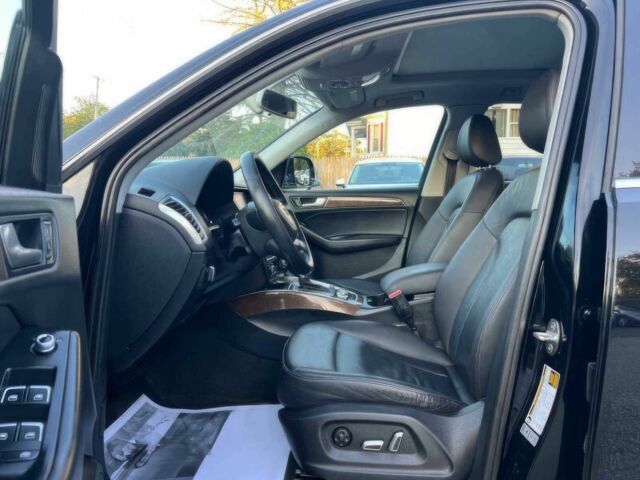 Чорний Ауді Ку 5, об'ємом двигуна 2 л та пробігом 76 тис. км за 12400 $, фото 6 на Automoto.ua