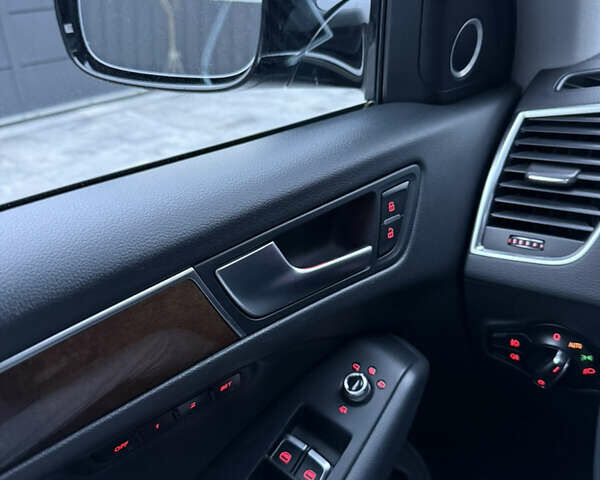 Черный Ауди Ку 5, объемом двигателя 1.98 л и пробегом 172 тыс. км за 17900 $, фото 7 на Automoto.ua