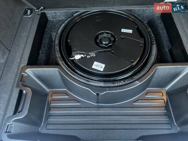 Черный Ауди Ку 5, объемом двигателя 2 л и пробегом 180 тыс. км за 15000 $, фото 49 на Automoto.ua