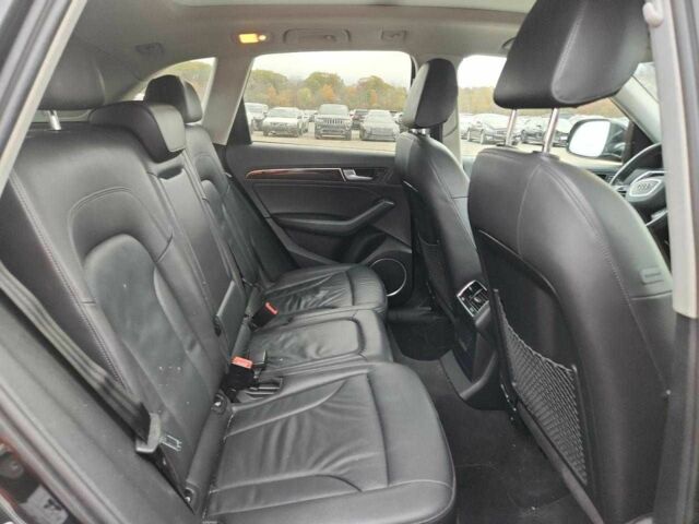 Чорний Ауді Ку 5, об'ємом двигуна 2 л та пробігом 95 тис. км за 2900 $, фото 10 на Automoto.ua