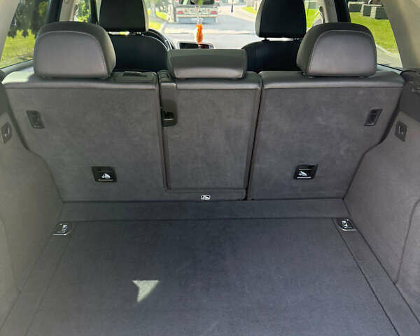 Черный Ауди Ку 5, объемом двигателя 2 л и пробегом 220 тыс. км за 16100 $, фото 10 на Automoto.ua