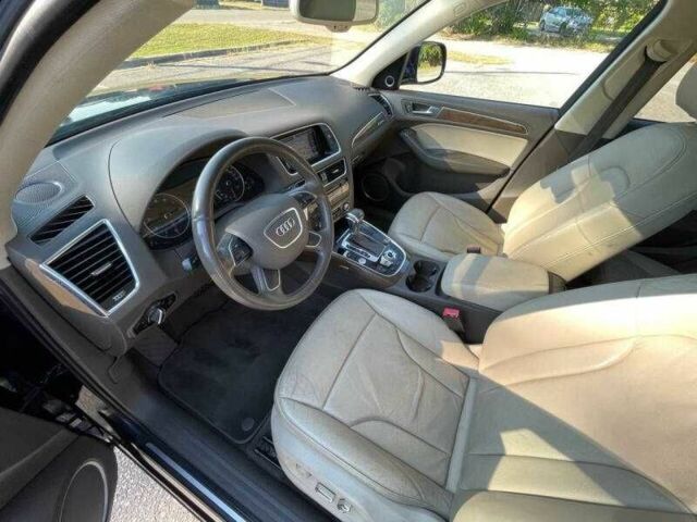 Чорний Ауді Ку 5, об'ємом двигуна 2 л та пробігом 77 тис. км за 4000 $, фото 7 на Automoto.ua