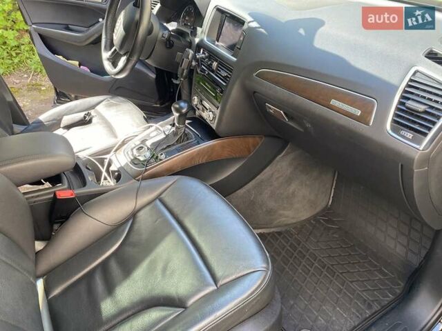 Черный Ауди Ку 5, объемом двигателя 1.98 л и пробегом 83 тыс. км за 22300 $, фото 8 на Automoto.ua