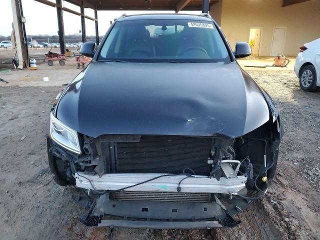 Черный Ауди Ку 5, объемом двигателя 2 л и пробегом 131 тыс. км за 16000 $, фото 1 на Automoto.ua