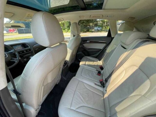 Чорний Ауді Ку 5, об'ємом двигуна 2 л та пробігом 77 тис. км за 4000 $, фото 11 на Automoto.ua