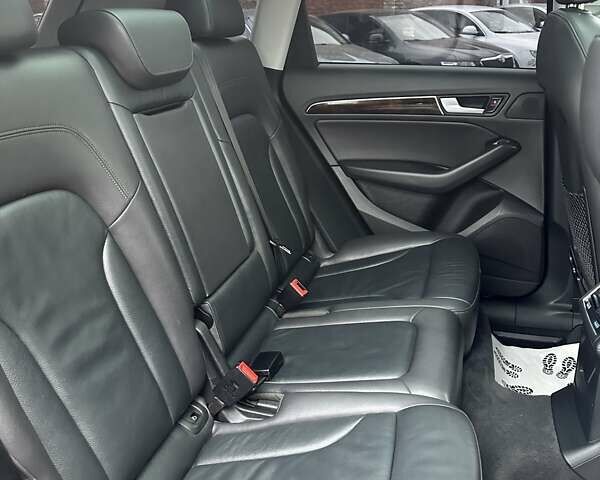 Черный Ауди Ку 5, объемом двигателя 2 л и пробегом 122 тыс. км за 14700 $, фото 19 на Automoto.ua