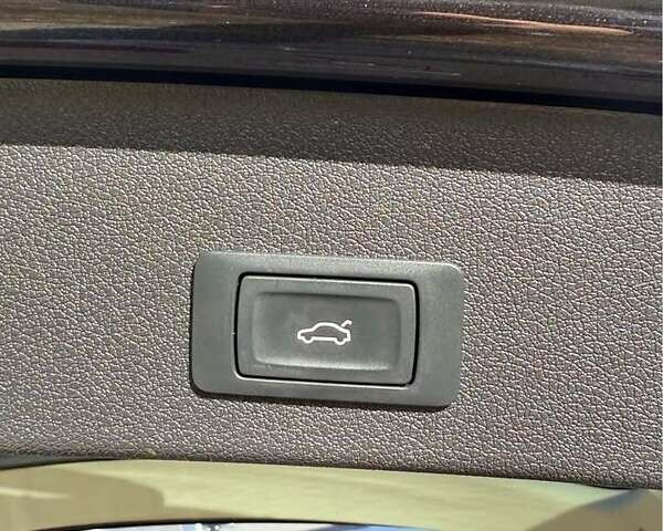 Чорний Ауді Ку 5, об'ємом двигуна 1.98 л та пробігом 141 тис. км за 16999 $, фото 4 на Automoto.ua