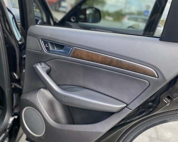 Черный Ауди Ку 5, объемом двигателя 1.98 л и пробегом 140 тыс. км за 18500 $, фото 13 на Automoto.ua
