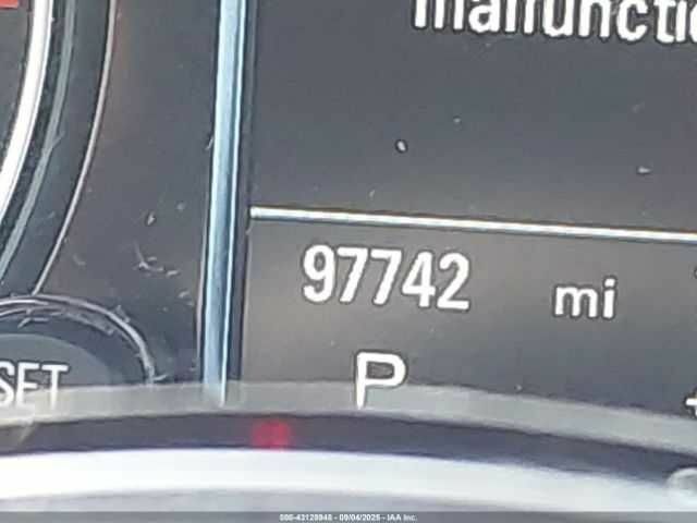 Черный Ауди Ку 5, объемом двигателя 2 л и пробегом 97 тыс. км за 2300 $, фото 14 на Automoto.ua