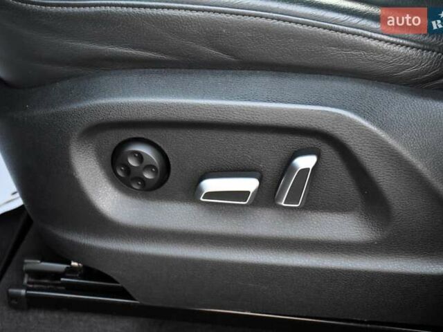 Черный Ауди Ку 5, объемом двигателя 1.98 л и пробегом 202 тыс. км за 15950 $, фото 27 на Automoto.ua