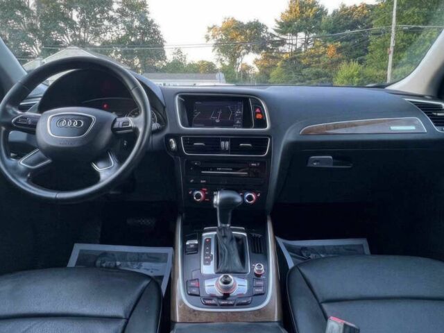 Чорний Ауді Ку 5, об'ємом двигуна 2 л та пробігом 76 тис. км за 12400 $, фото 7 на Automoto.ua