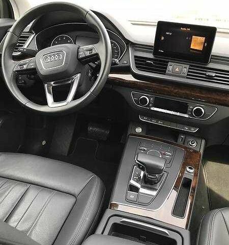 Черный Ауди Ку 5, объемом двигателя 2 л и пробегом 137 тыс. км за 18100 $, фото 10 на Automoto.ua