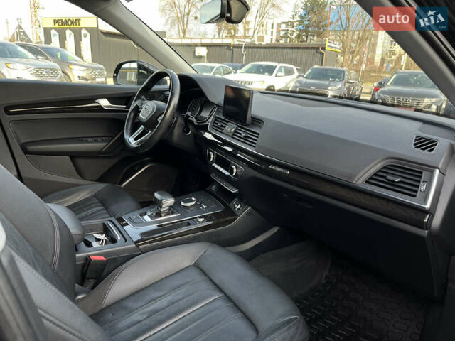 Чорний Ауді Ку 5, об'ємом двигуна 2 л та пробігом 156 тис. км за 22900 $, фото 23 на Automoto.ua