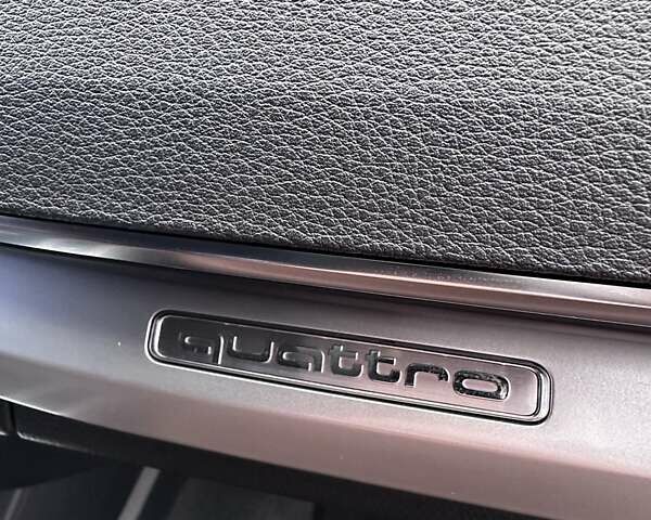 Черный Ауди Ку 5, объемом двигателя 1.97 л и пробегом 96 тыс. км за 33900 $, фото 92 на Automoto.ua