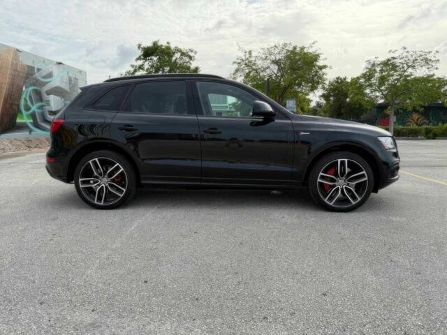 Чорний Ауді Ку 5, об'ємом двигуна 3 л та пробігом 70 тис. км за 14500 $, фото 3 на Automoto.ua