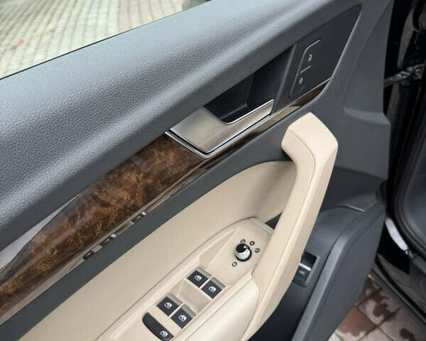 Черный Ауди Ку 5, объемом двигателя 1.98 л и пробегом 96 тыс. км за 22300 $, фото 4 на Automoto.ua