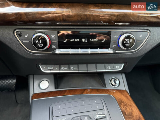 Чорний Ауді Ку 5, об'ємом двигуна 2 л та пробігом 111 тис. км за 23500 $, фото 22 на Automoto.ua