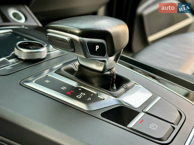 Черный Ауди Ку 5, объемом двигателя 1.98 л и пробегом 208 тыс. км за 21999 $, фото 42 на Automoto.ua