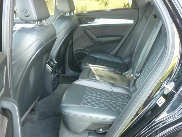 Чорний Ауді Ку 5, об'ємом двигуна 2 л та пробігом 64 тис. км за 5000 $, фото 10 на Automoto.ua