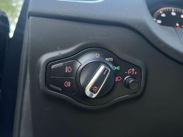 Черный Ауди Ку 5, объемом двигателя 0 л и пробегом 116 тыс. км за 12000 $, фото 19 на Automoto.ua