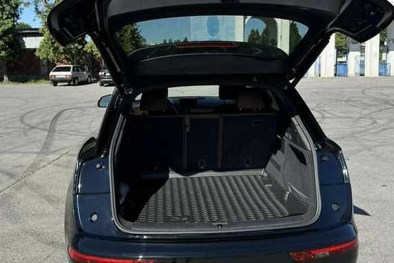 Черный Ауди Ку 5, объемом двигателя 2 л и пробегом 46 тыс. км за 18000 $, фото 11 на Automoto.ua