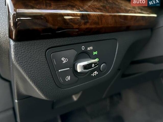 Черный Ауди Ку 5, объемом двигателя 2 л и пробегом 110 тыс. км за 27500 $, фото 29 на Automoto.ua