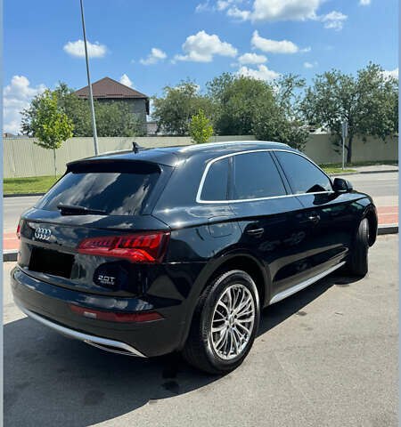 Черный Ауди Ку 5, объемом двигателя 1.98 л и пробегом 243 тыс. км за 25000 $, фото 4 на Automoto.ua