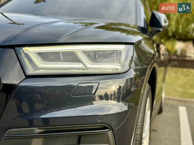 Черный Ауди Ку 5, объемом двигателя 1.98 л и пробегом 208 тыс. км за 21999 $, фото 18 на Automoto.ua