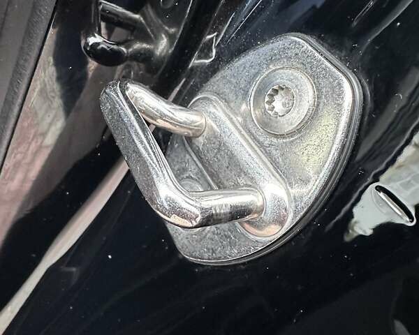 Черный Ауди Ку 5, объемом двигателя 1.97 л и пробегом 96 тыс. км за 33900 $, фото 87 на Automoto.ua