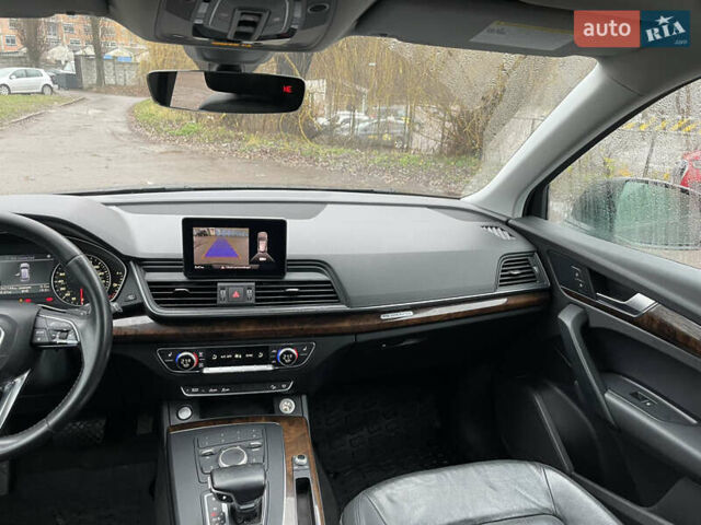 Черный Ауди Ку 5, объемом двигателя 2 л и пробегом 191 тыс. км за 14800 $, фото 15 на Automoto.ua