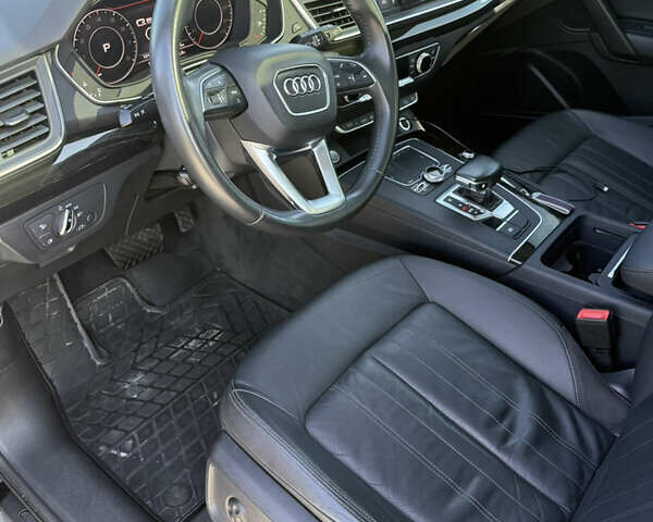 Черный Ауди Ку 5, объемом двигателя 1.98 л и пробегом 102 тыс. км за 31500 $, фото 22 на Automoto.ua