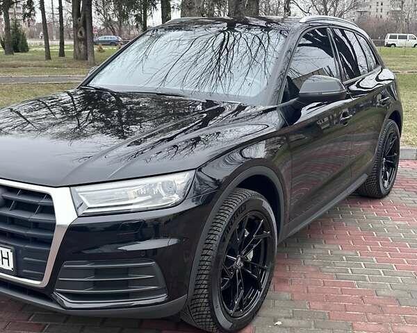 Черный Ауди Ку 5, объемом двигателя 1.97 л и пробегом 96 тыс. км за 33900 $, фото 31 на Automoto.ua