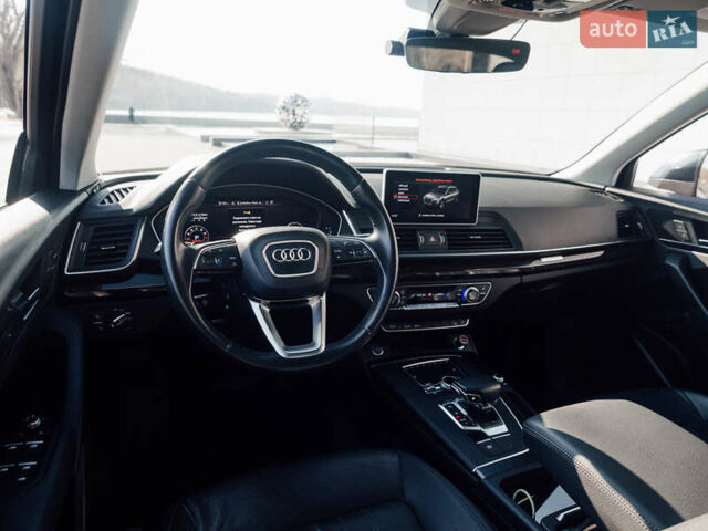 Черный Ауди Ку 5, объемом двигателя 1.98 л и пробегом 110 тыс. км за 26000 $, фото 2 на Automoto.ua